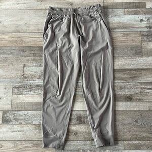 Members Mark Women’s Travel Joggers Size Medium